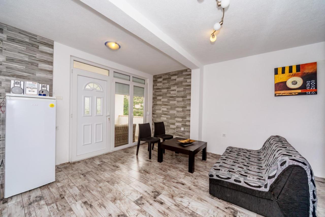 Apartmani Lira Sutomore Exteriör bild