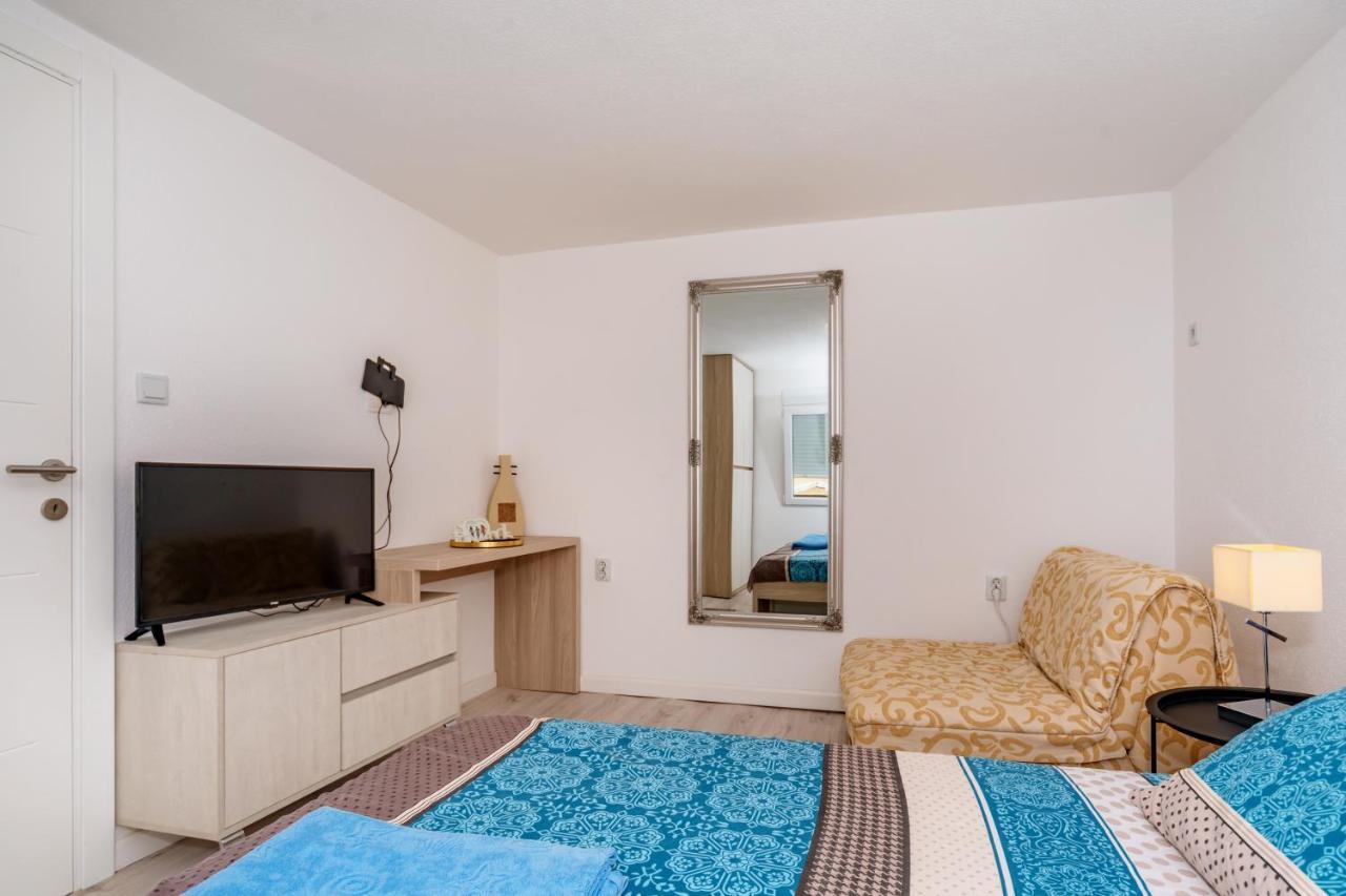 Apartmani Lira Sutomore Exteriör bild