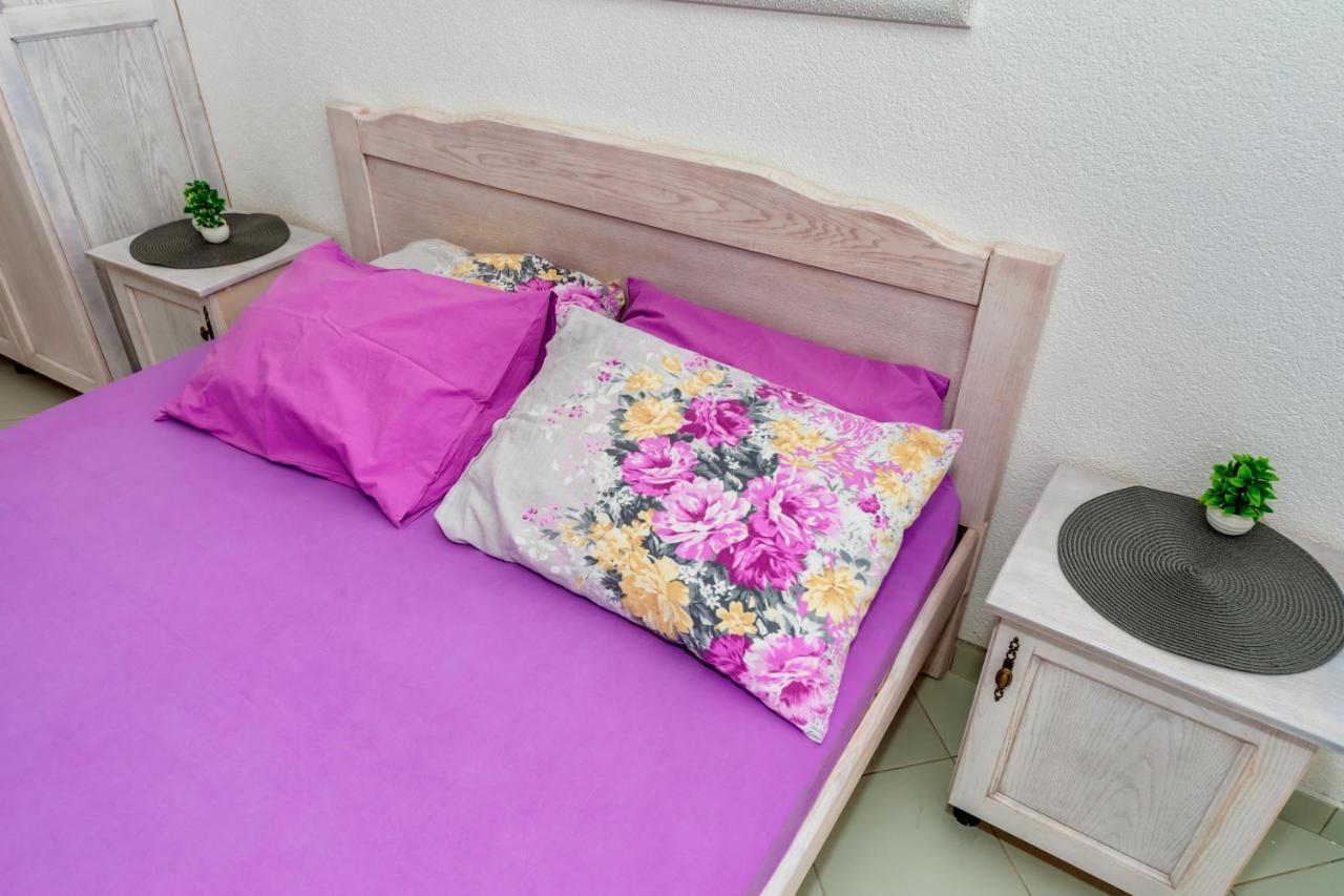 Apartmani Lira Sutomore Exteriör bild