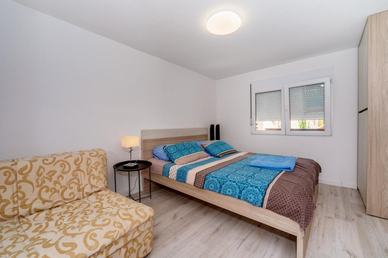 Apartmani Lira Sutomore Exteriör bild
