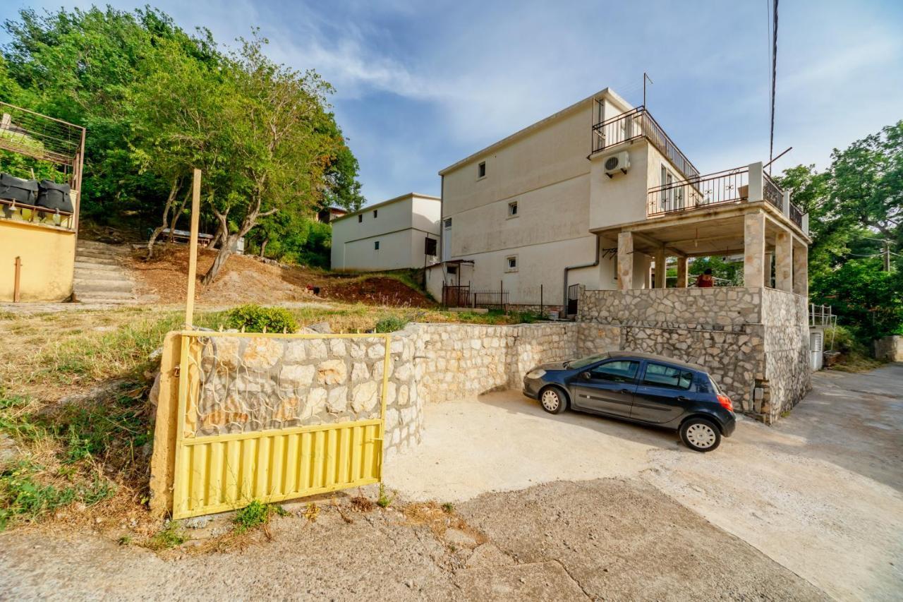 Apartmani Lira Sutomore Exteriör bild